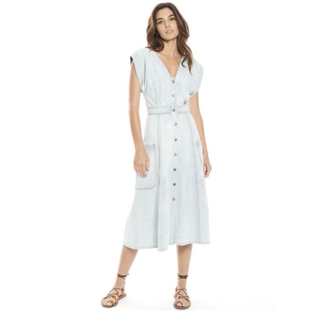 Effortless Style: Light Wash Denim Midi Dress